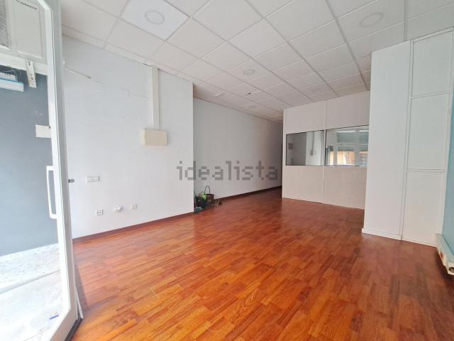 Local Comercial en alquiler en Pou del Merlí, Baix Llobregat