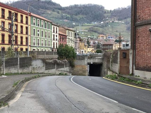 Local Comercial en venta en Mieres, Asturias