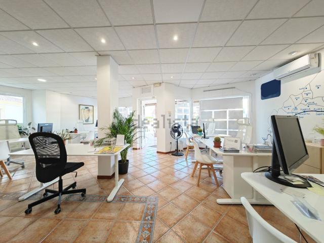 Local Comercial en venta en Urbanización Sitio de Calahonda, Mijas