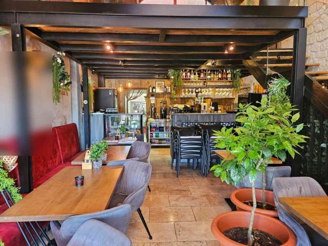 Local Comercial en alquiler en Urbanización Sitio de Calahonda, Costa del Sol Occidental