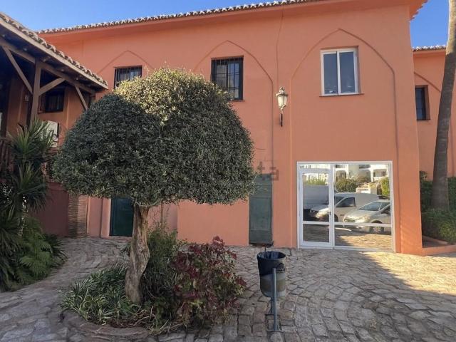 Local Comercial en venta en Urbanización Sitio de Calahonda, Mijas