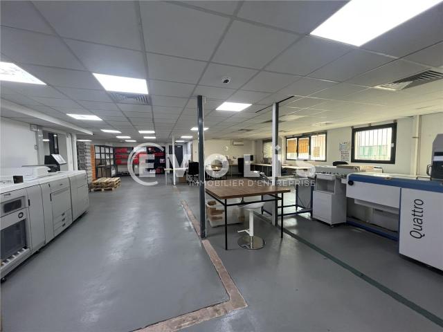 Local Commercial vente à Neuilly-Plaisance, Seine-Saint-Denis