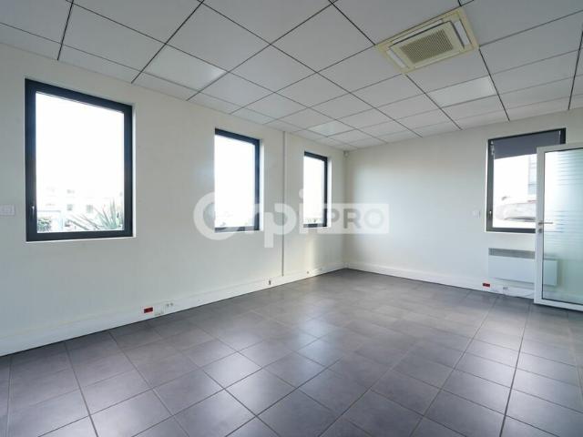 Bureau vente à Lyon, Métropole de Lyon