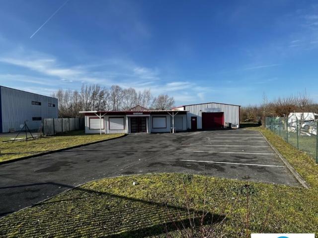 Local Commercial location à Compiègne, Lacroix-saint-ouen