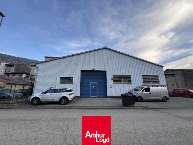 Local Commercial vente à Villefranche-sur-Saône, Rhône