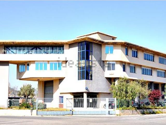 Nave en venta en Molins De Rei