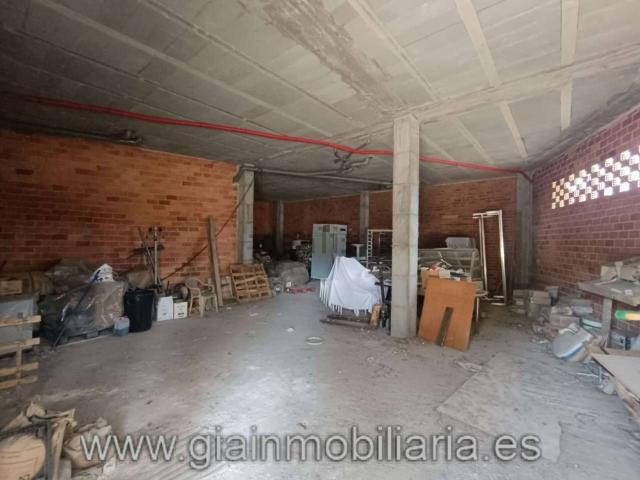 Local Comercial en venta en Merouces, O Condado