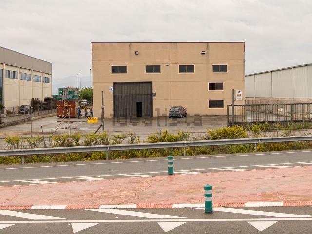 Nave en venta en Tarragona