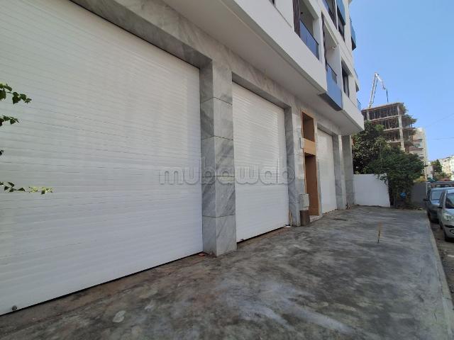 Local commercial vente à Anfa, Gharb-Chrarda-Beni Hssen
