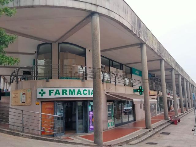 Local Comercial en venta en As Barreiras, Nigrán