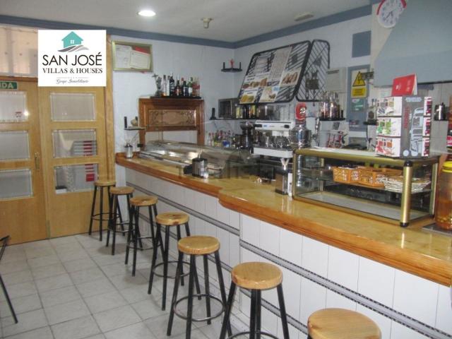 Local Comercial en venta en La Cruz, el Vinalopó Mitjà / El Vinalopó Medio