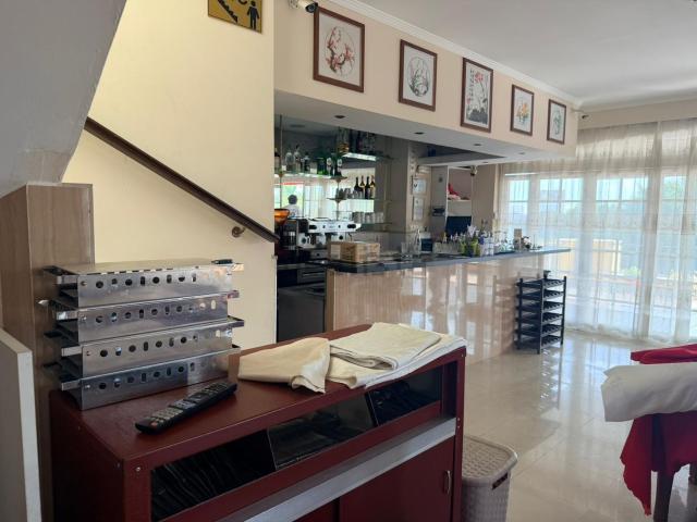 Local Comercial en alquiler en Jardines de Nueva Atalaya Estepona, Estepona