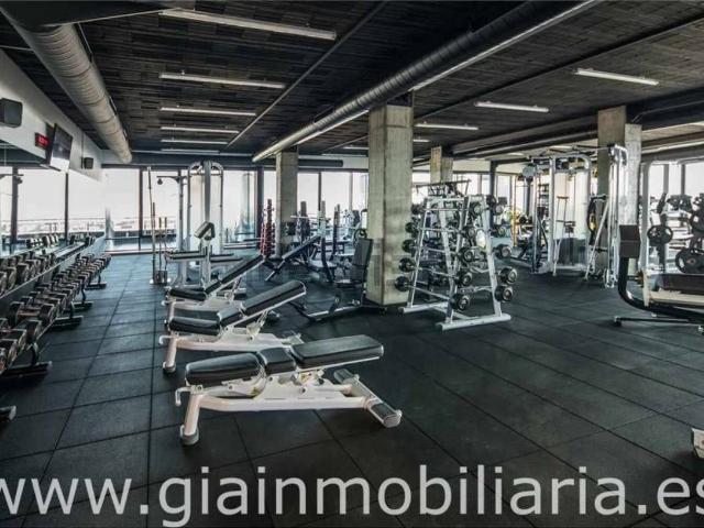 Local Comercial en venta en O Porriño, Pontevedra