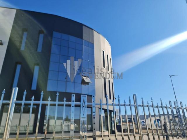 Nave en venta en San Salvador de Budiño, Vigo