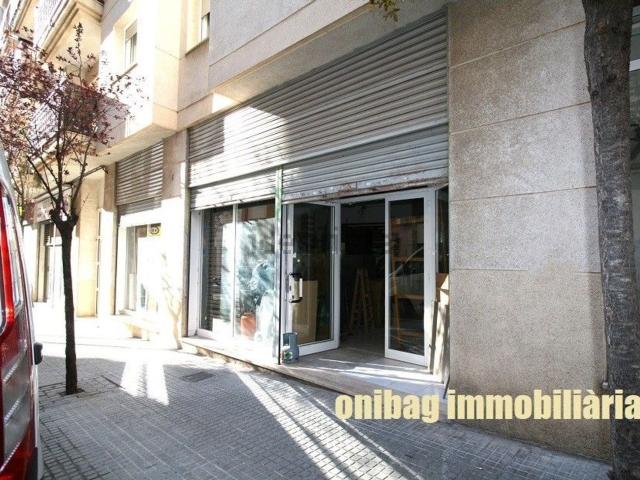 Local Comercial en venta en Olesa De Montserrat, Barcelona