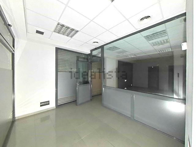 Local Comercial en venta en Olesa De Montserrat, Barcelona