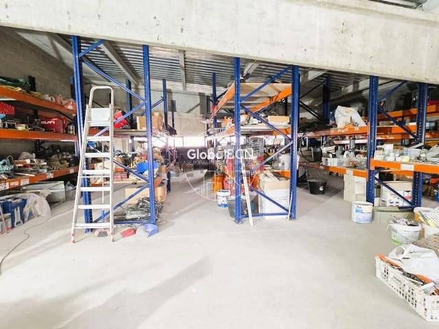 Nave en venta en Olesa De Montserrat