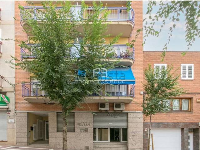 Local Comercial en venta en Olesa De Montserrat, Barcelona