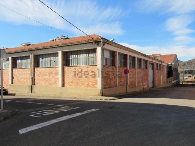 Nave en venta en Olot, Sant Pere Màrtir