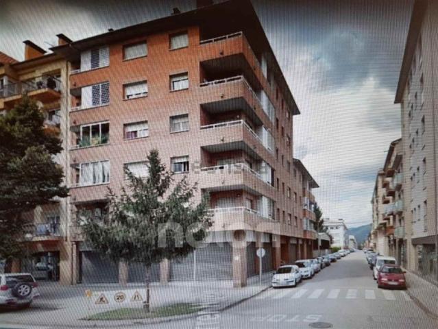 Local Comercial en venta en les Tries, Olot