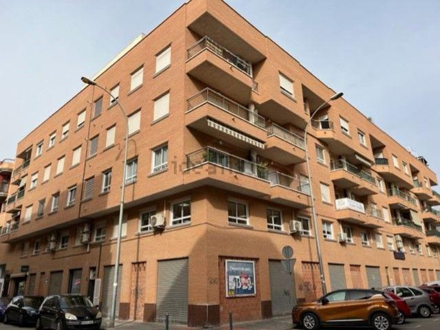Local Comercial en alquiler en Barrio Los Villagordos, el Baix Segura / La Vega Baja