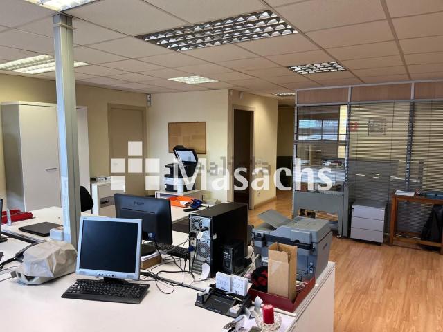 Nave en venta en Can Cortès i la Pedra Llarga, Vallès Occidental