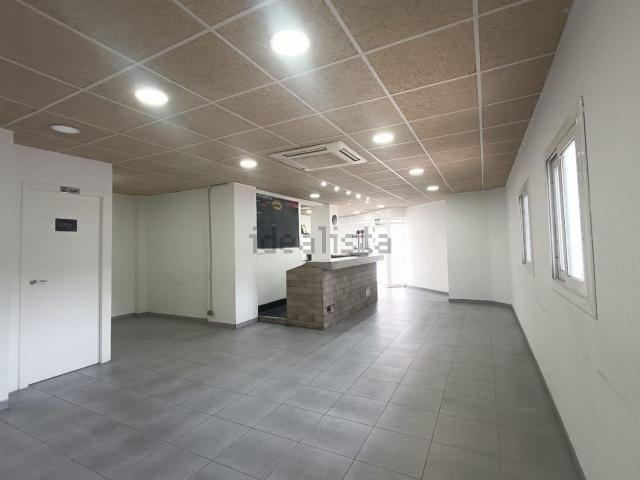 Local Comercial en alquiler en Pallejà, Barcelona