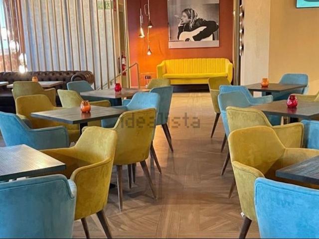 Local Comercial en venta en El Pilar, Costa del Sol Occidental