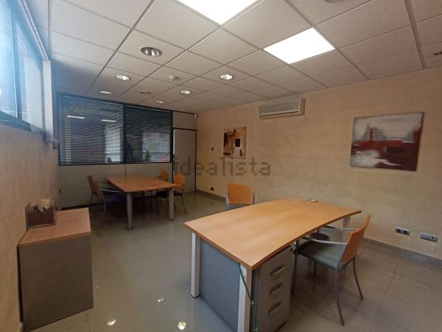 Local Comercial en alquiler en l'Eixample de Parets, Vallès Oriental