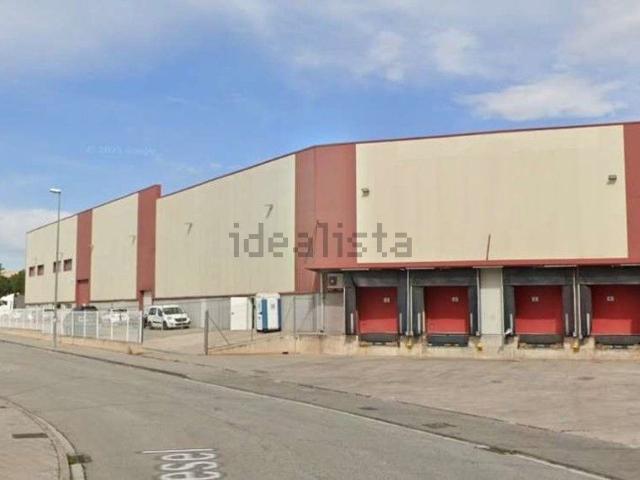 Nave en alquiler en l'Eixample de Parets, Vallès Oriental