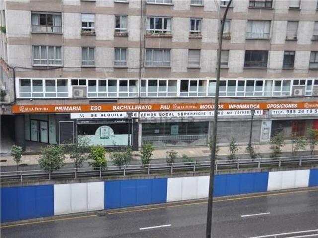 Local Comercial en venta en Oviedo, Llamaquique