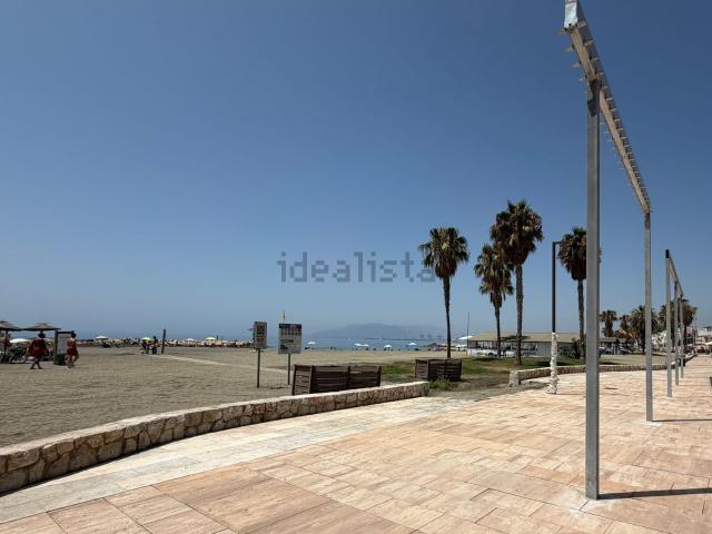 Local Comercial en alquiler en Pedregalejo Playa, Málaga