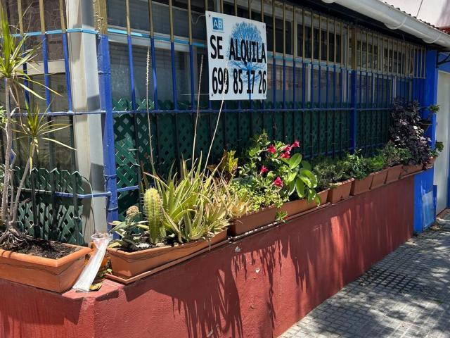 Local Comercial en alquiler en Este, Málaga-Costa del Sol