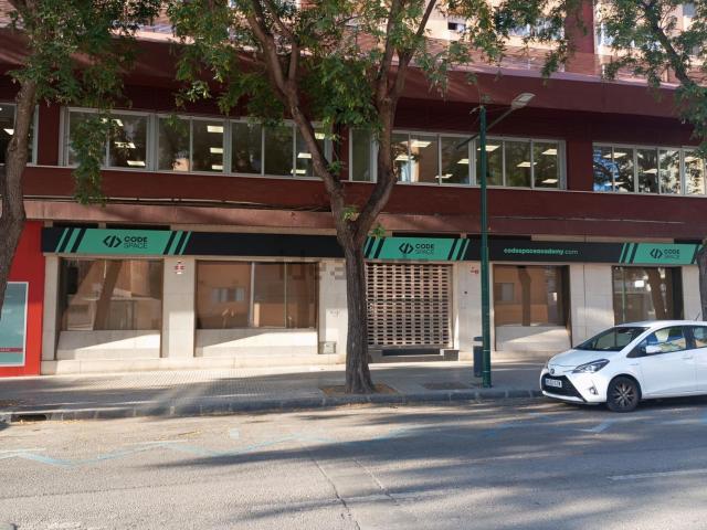 Local Comercial en alquiler en Cruz de Humilladero, Málaga-Costa del Sol