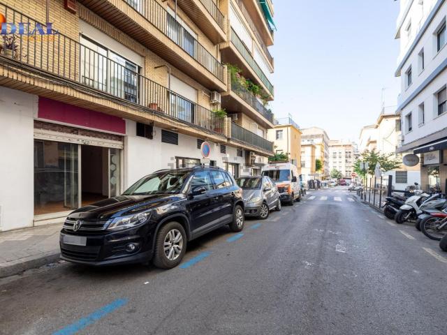 Local Comercial en venta en Granada, Plaza Toros - Doctores - San Lázaro