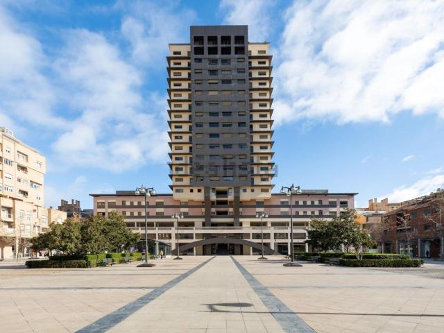 Local Comercial en venta en Granada, Plaza Toros - Doctores - San Lázaro