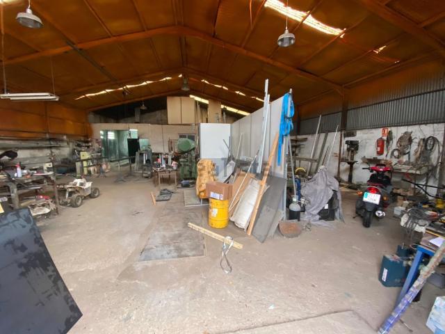 Nave en venta en Poblete
