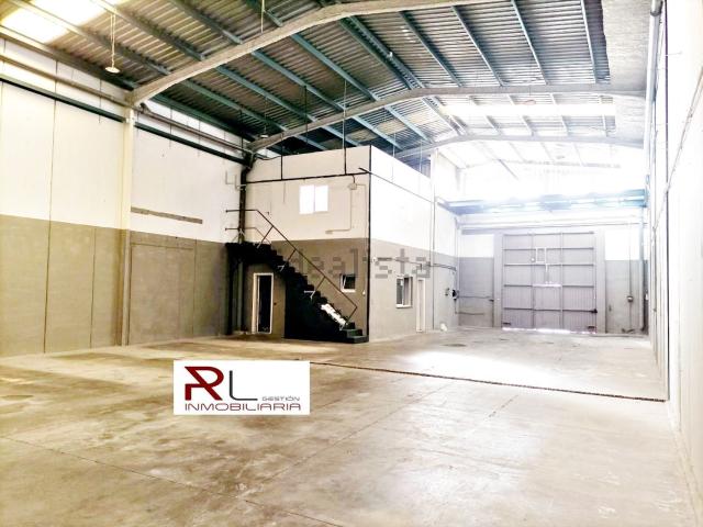 Nave en alquiler en Cruz de Humilladero, Málaga
