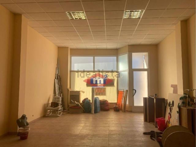 Local Comercial en alquiler en Ponteareas, A Perillana