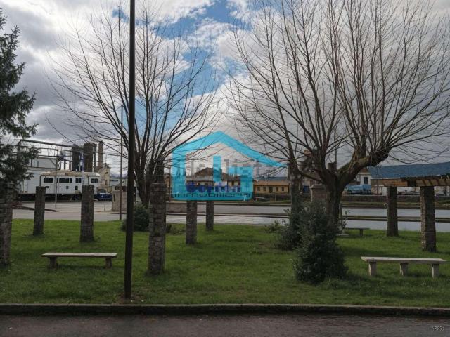 Local Comercial en venta en Pontecesures