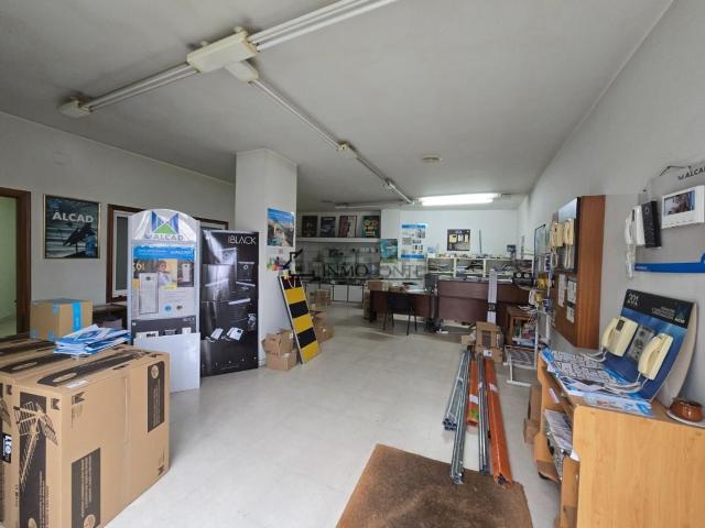 Local Comercial en venta en Campolongo, Pontevedra