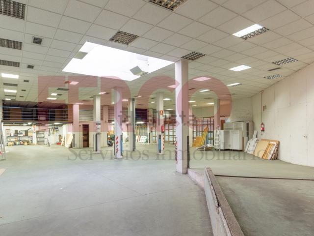Local Comercial en venta en A Virxe do Camiño, Pontevedra