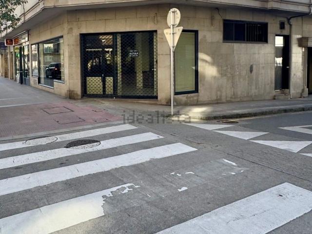 Local Comercial en alquiler en A Moureira, Pontevedra