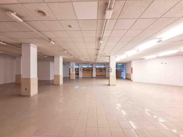 Local Comercial en alquiler en A Moureira, Pontevedra