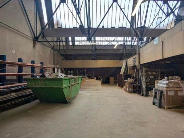 Local Commercial vente à Roanne