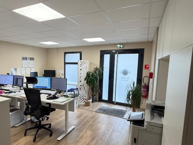 Bureau vente à Rennes, Bretagne