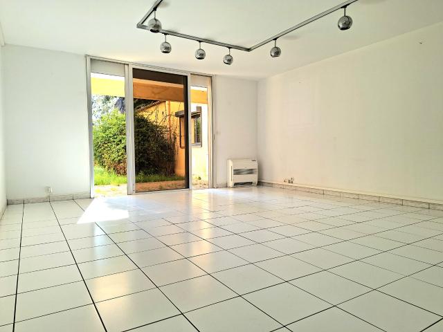 Bureau vente à Arrondissement de Draguignan, Fréjus