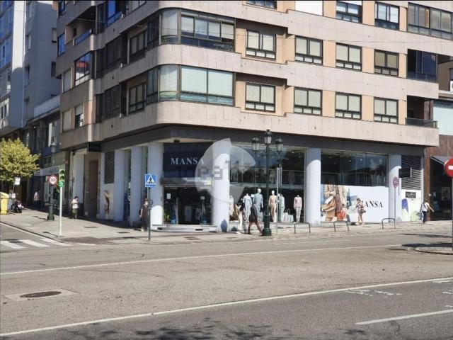 Local Comercial en alquiler en Castrelos, Vigo