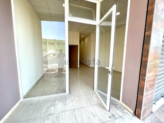 Local Comercial en alquiler en Dones de les Palmes, el Baix Vinalopó