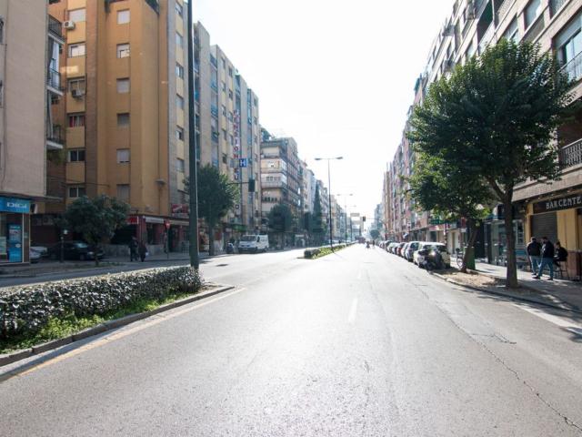 Local Comercial en venta en Granada, Ronda